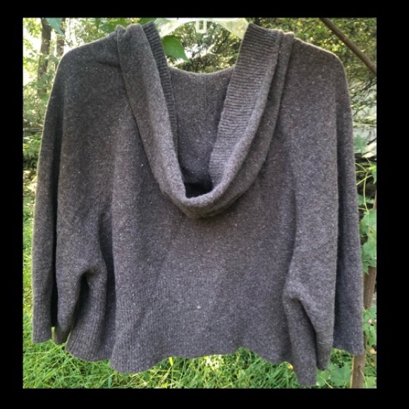 BY artisan GREY/BROWN HEATHER/TWEED V-NECK HOODIE CROPPED PULLOVER SWEATER - Picture 2 of 6